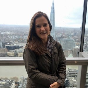 Meet your Posher, Debbie